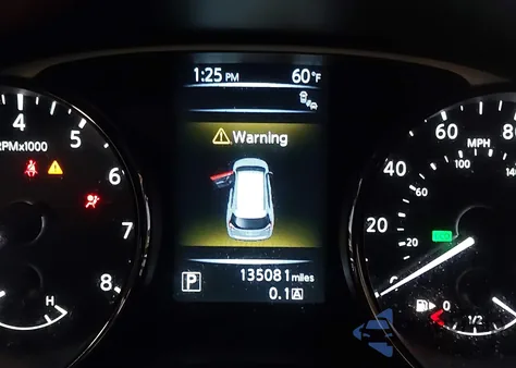 2016 Nissan Rogue Sv z USA, uszkodzony, nr VIN JN8AT2MV2GW135957